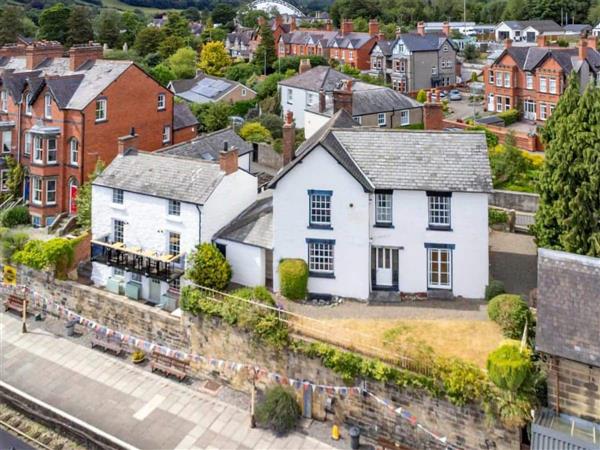 Dee Bank Cottage in Denbighshire