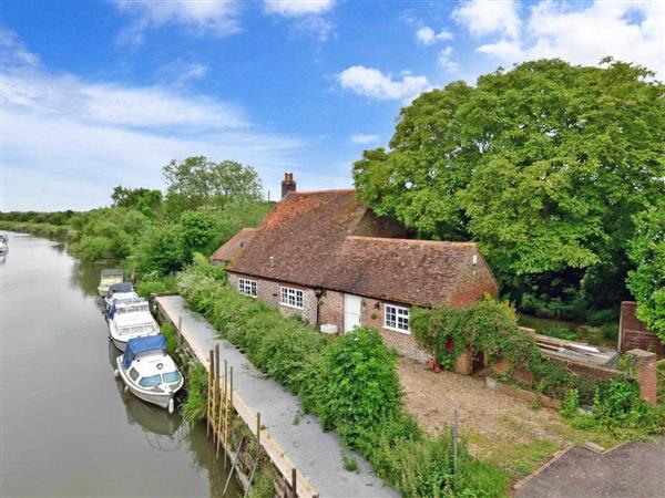 Dog and Duck Cottage in Kent