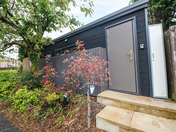 Dore Cabin, 