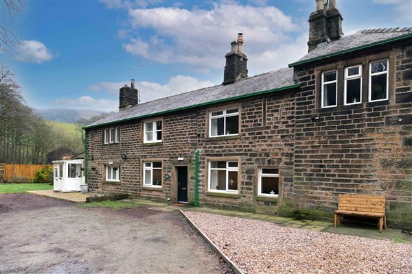 Dovestone Cottage 1 in Lancashire