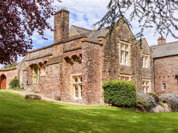 Dowrich West Wing Apartment in Devon