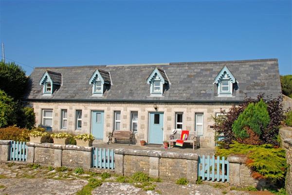Dunraven Bay Holiday Cottages - The Hen House in Mid Glamorgan