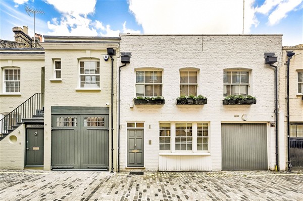 Dunstable Mews, London