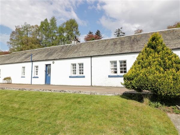 East Cottage in Fordie near Comrie, Perthshire