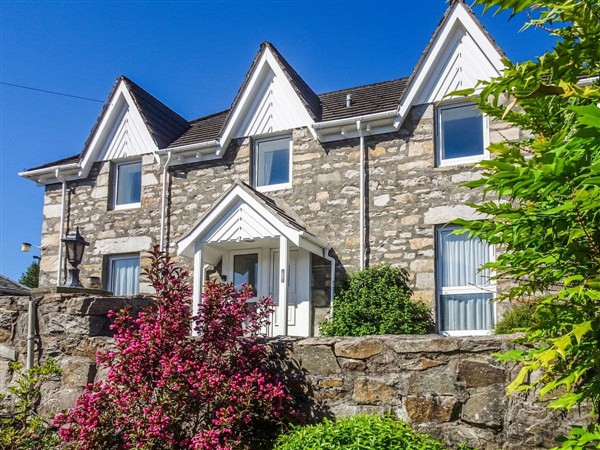 Elmwood East in Perthshire