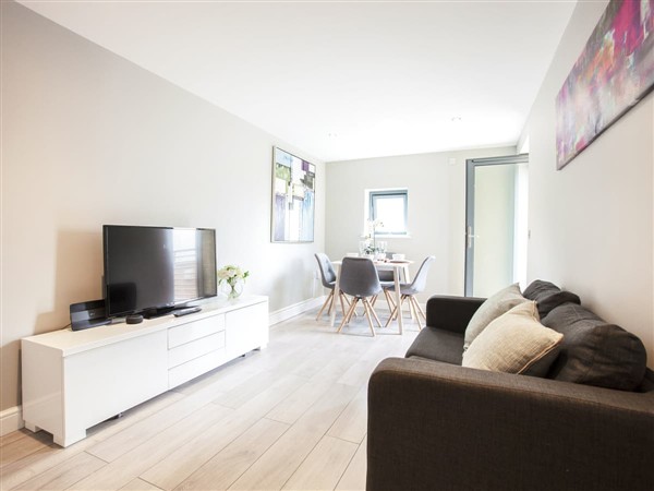 Empress Court - The Wesley in Oxfordshire