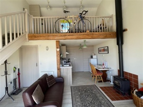 Farm cottage with wood burner in a quiet village in Isle of Wight