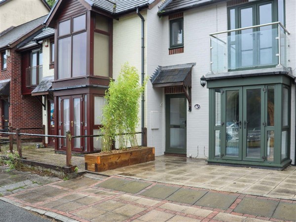 Fishguard Hideaway, Fishguard