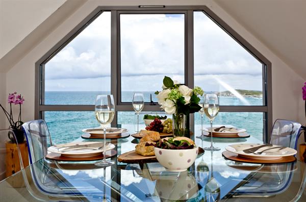 Fistral Beach Penthouse in Newquay, Cornwall