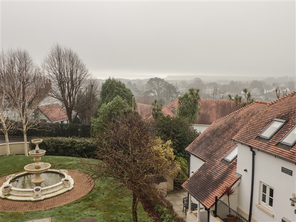 Flat 7 Mansion House in Tenby, Dyfed