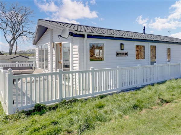 Flowers Of May Getaway in Berkshire