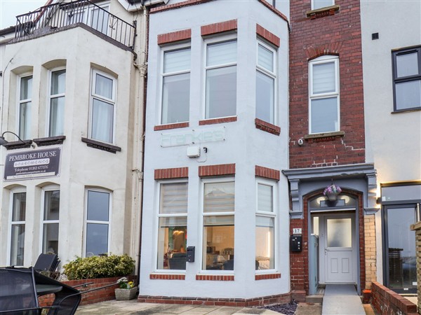 Frankies Seaview 5 in North Humberside