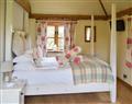 Relax in a Hot Tub at Frasers - Pond Cottage; Kent