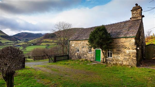 Fron Dirion in Dinas Mawddwy, Powys - Gwynedd
