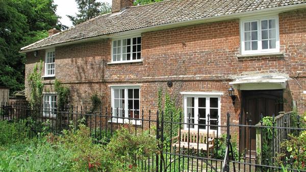 Fyne Court Cottage - Somerset