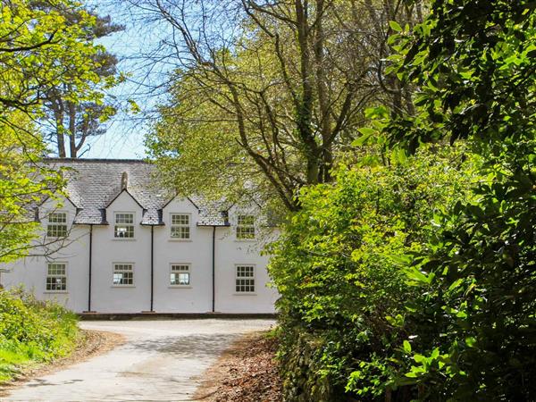 Garden Cottage - Rhoscolyn in Gwynedd