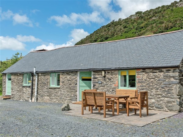 Geufron Farm  - The Cowshed in Gwynedd