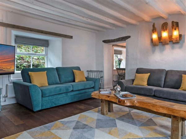 Geufron Farm - The Old Farmhouse in Gwynedd