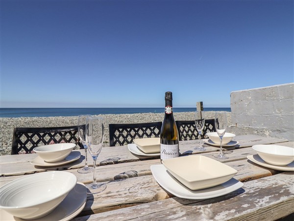 Glan Y Mor Borth in Dyfed