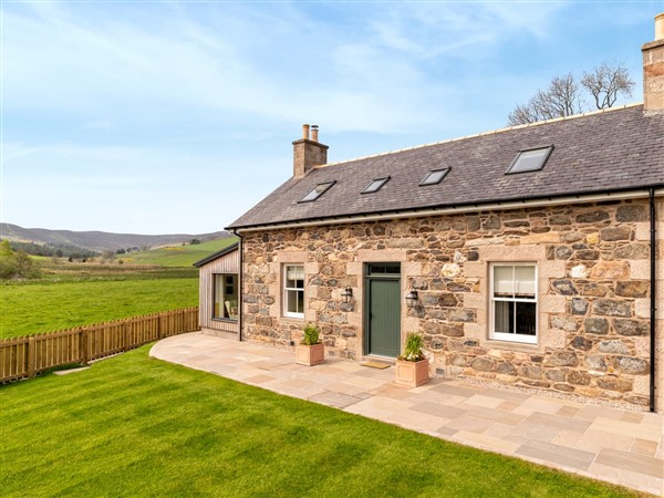 Glenkindie Estate Holiday Cottages - Chapelton in Aberdeenshire