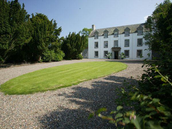 Greenhill Lodge & Cottage in Roxburghshire