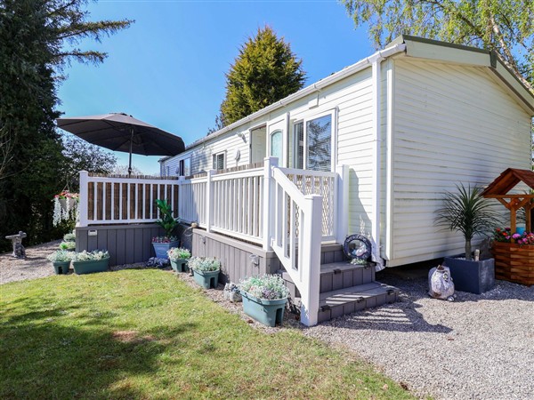 Grosvenor 10 in Denbighshire