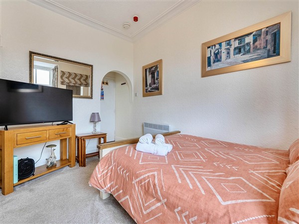 Ground Floor Studio Apartment at SeaCote, 