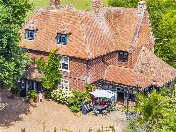 Guston Court in Kent