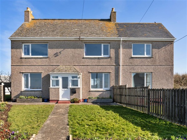 Hawthorn Lodge in Cornwall