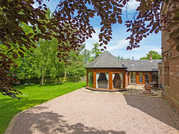 Heads Nook Hall Cottage in Cumbria