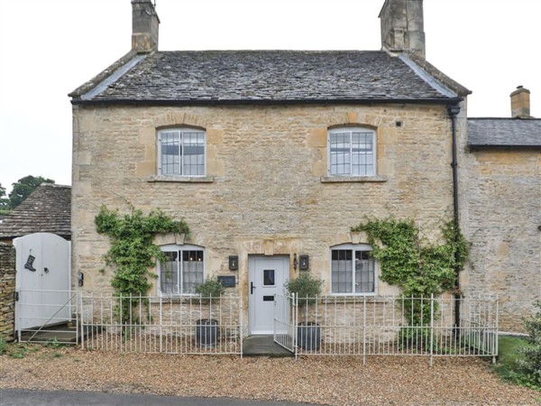Hearthglen Cottage in Gloucestershire