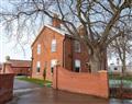 Helsey Farm Holiday Cottages- Helsey House in Lincolnshire