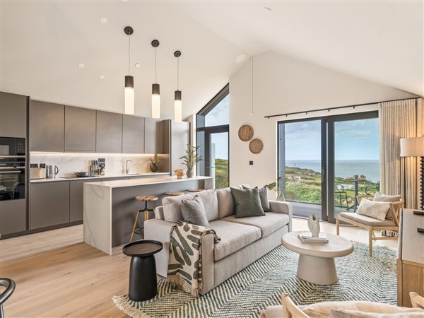 Hidden 2- Bay House, 