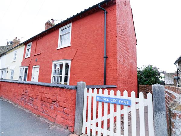 Hidden Cottage - Suffolk