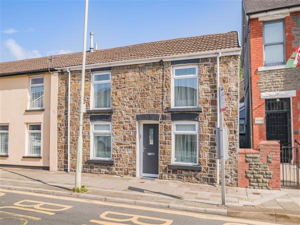 High Street Gem Cottage in Treorchy, Mid Glamorgan