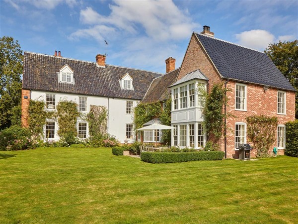 Hollow House in Norfolk