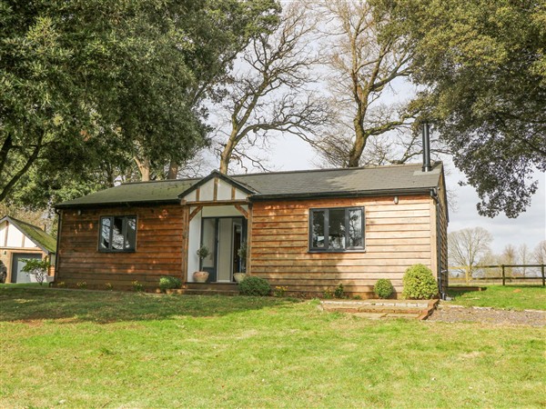 Holm Oaks Cottage in Busbridge near Godalming, Surrey