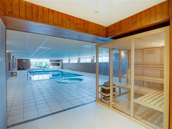 Home Farm Cottage in Angus