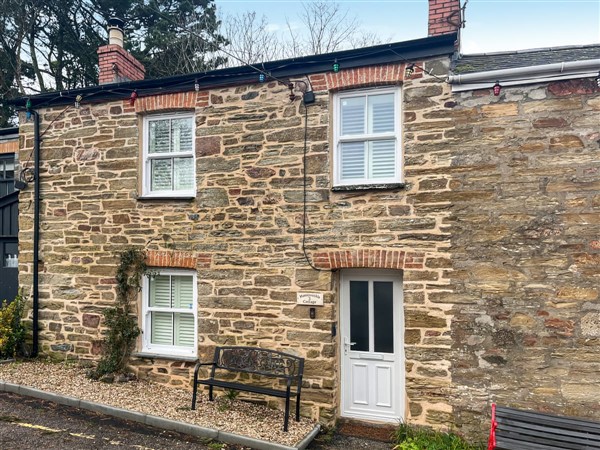 Honeysuckle Cottage in Cornwall