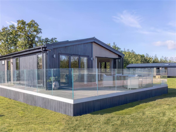 Isca Lodge - With Decking, 