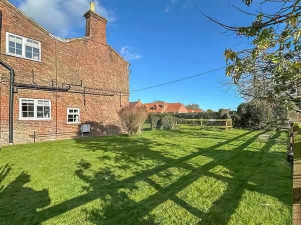 Ivy Cottage in Lincolnshire