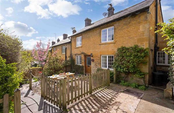 Jackdaw Cottage in Blockley, Gloucestershire