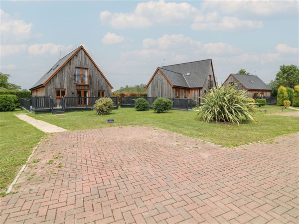 James Ville Marina Lodge 10 in Brigg, South Humberside