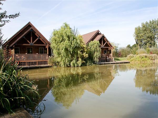 Kingfisher Lodge in Keal Cotes, Lincolnshire