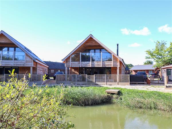 Lake View Lodge in Thorpe-On-The-Hill, Lincolnshire