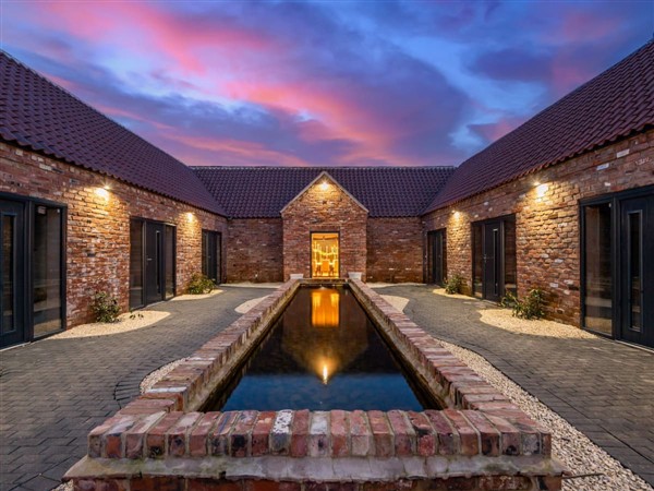 Larkspur Cottage in Nottinghamshire