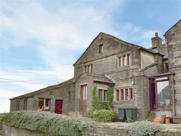 Law Farm Cottages - Rose Cottage in Southowram, near Halifax, West Yorkshire