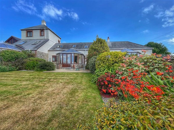 Leat Cottage in Padstow, Cornwall