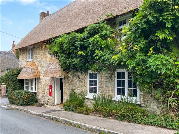 Letterbox Cottage in Dorset