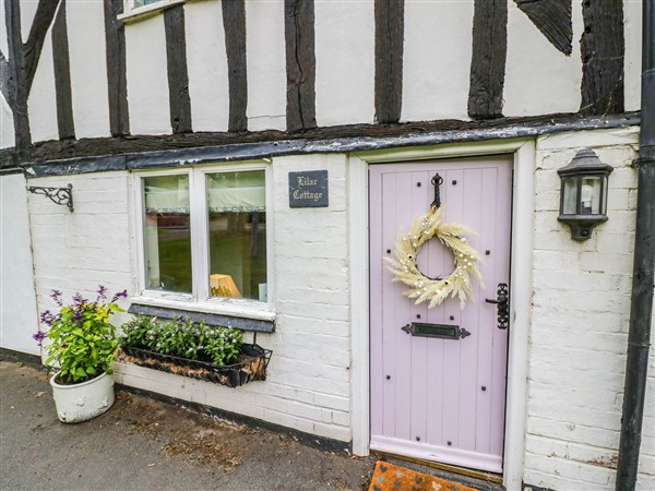 Lilac Cottage in Warwickshire